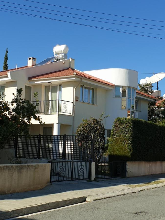 Villaviktoria Лимасол Екстериор снимка
